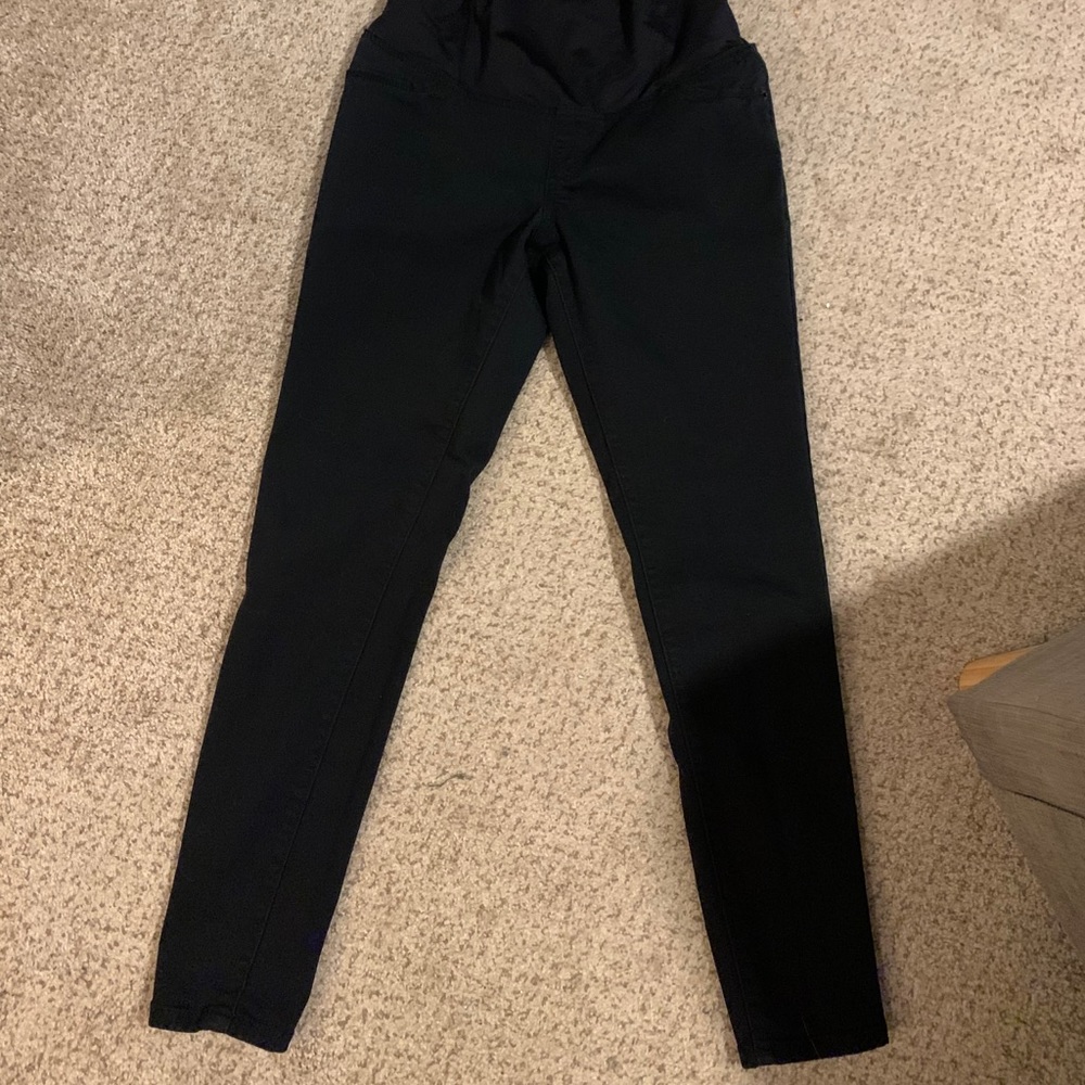 Black maternity jeans/jeggings